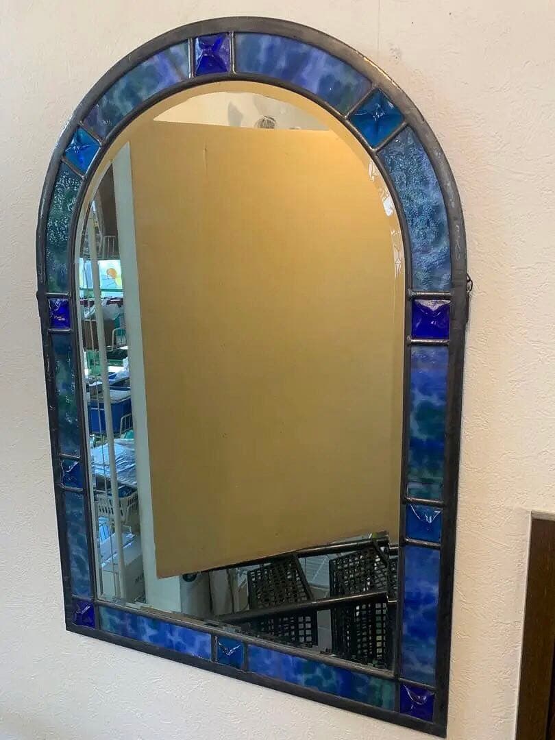 壁掛け鏡　5mm厚の面取り鏡に10個のカットジュエル　ステンドグラス