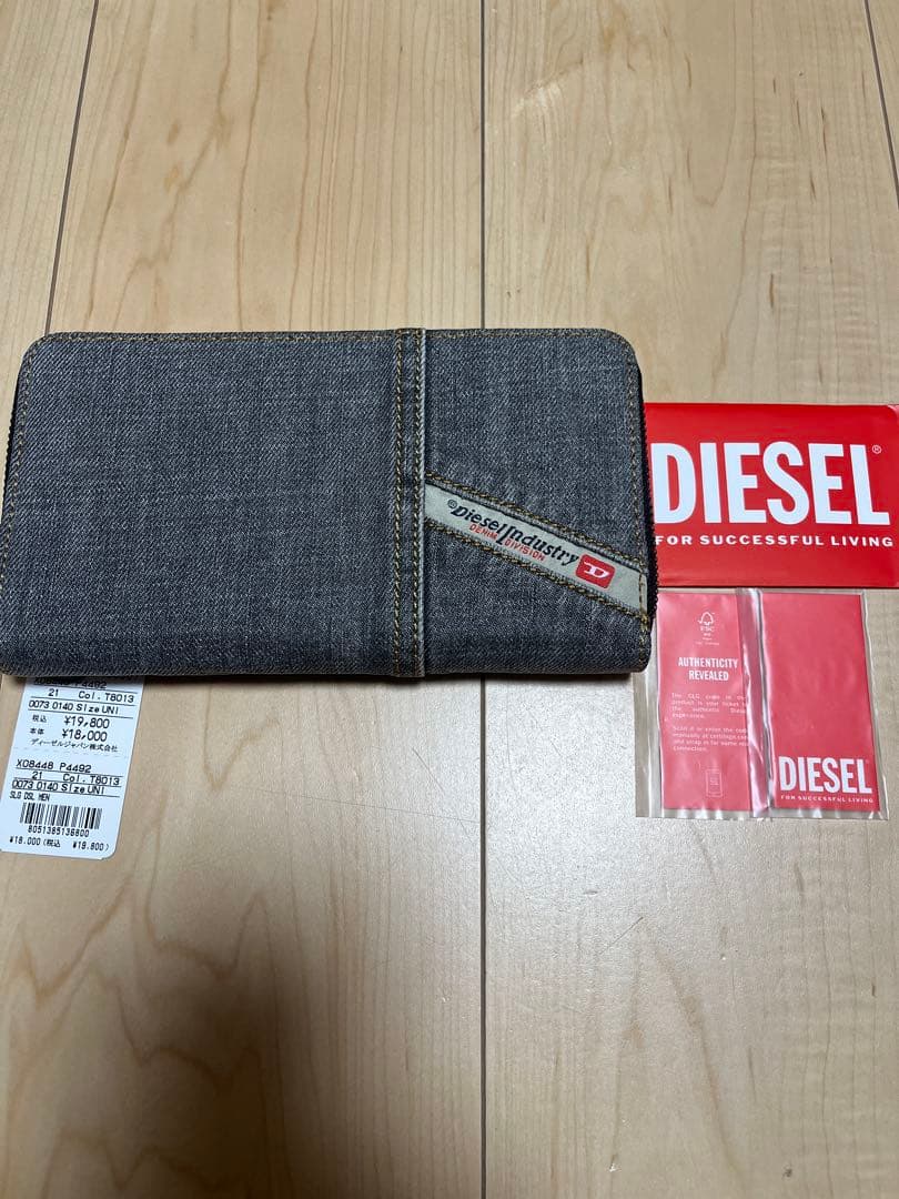DIESELディーゼル 新品 長財布　ブラックデニム地