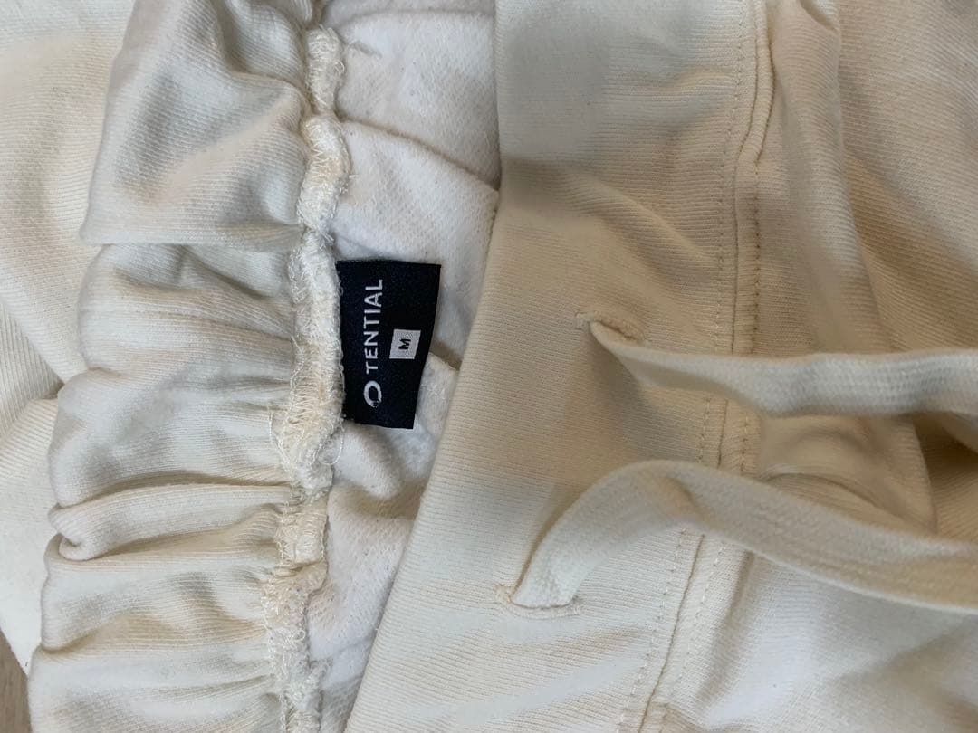 BAKUNE 長袖パジャマ　テーパードパンツ　オフホワイト　Mサイズ