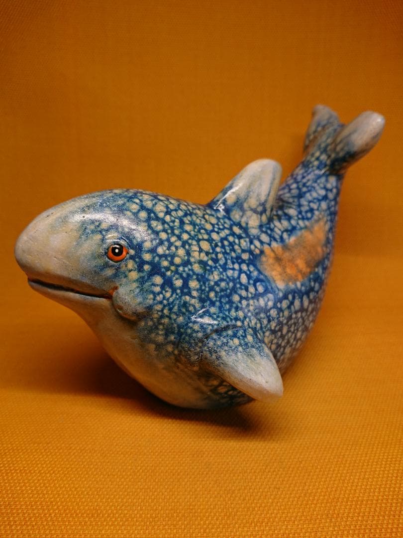 クジラ　陶器　手描き　オブジェ　置物　インテリア　工芸品　美術品　A3117