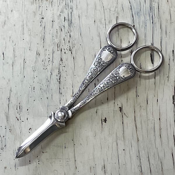 アンティーク　葡萄用ハサミ　グレープシザー　シルバー　装飾