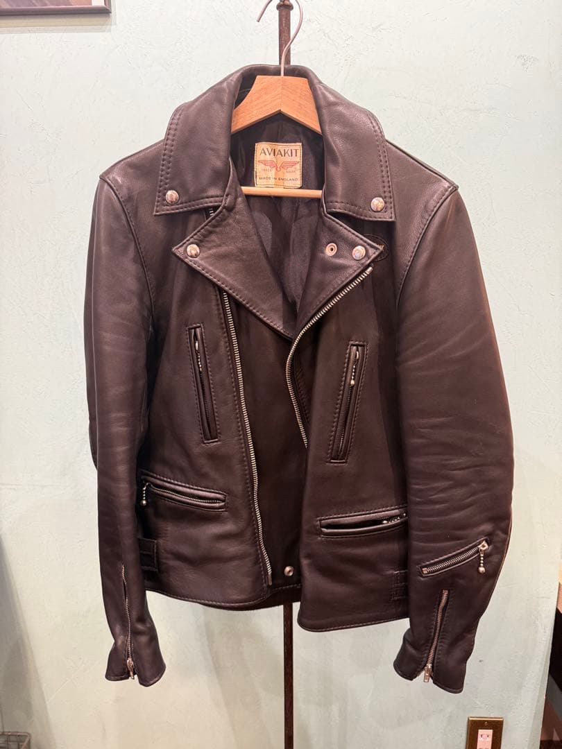 ルイスレザー　ライトニング レザーライダースジャケット 38