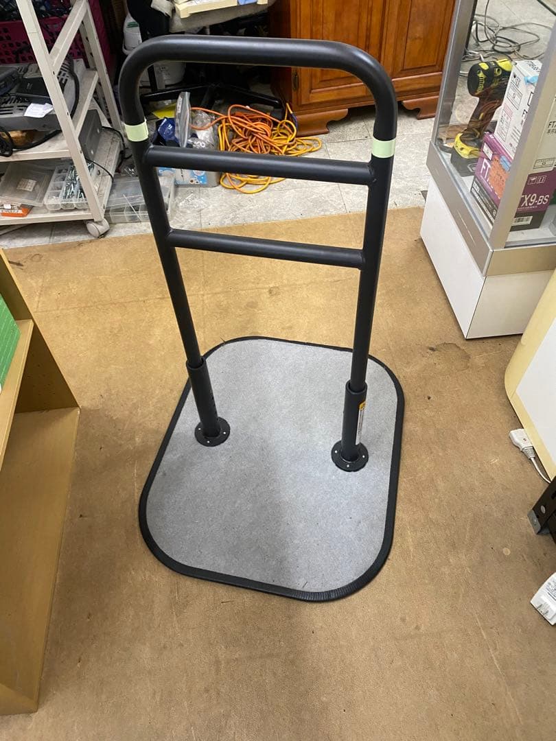 マキテック　立ち上がり補助具 補助手すり