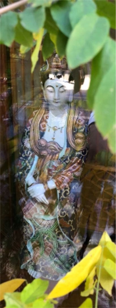 九谷　立観音菩薩像