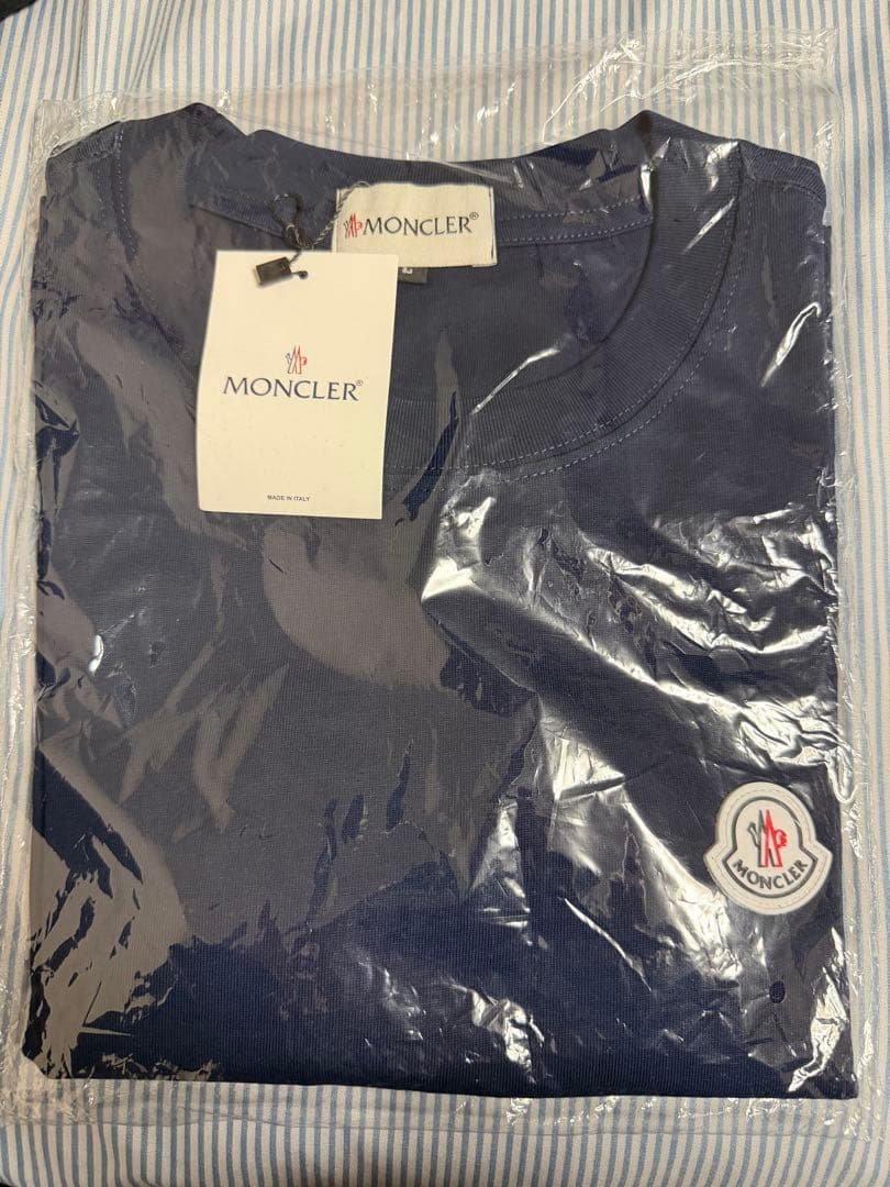 MONCLER ネイビー Tシャツ