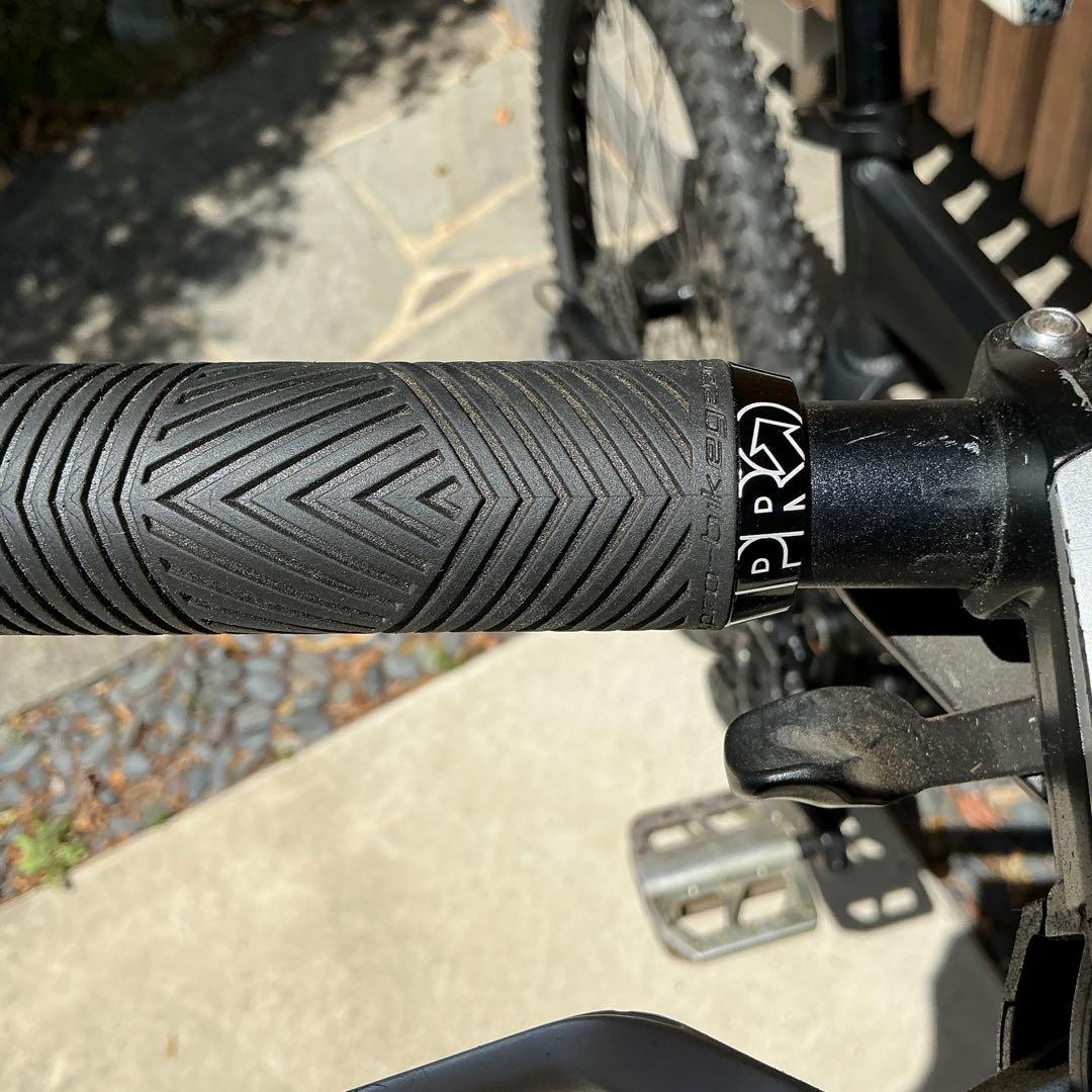 期間限定値下げ中　マングース　pinn’r フルサス