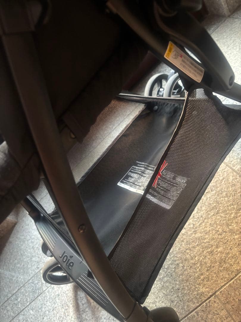 ベビーカー 折りたたみ