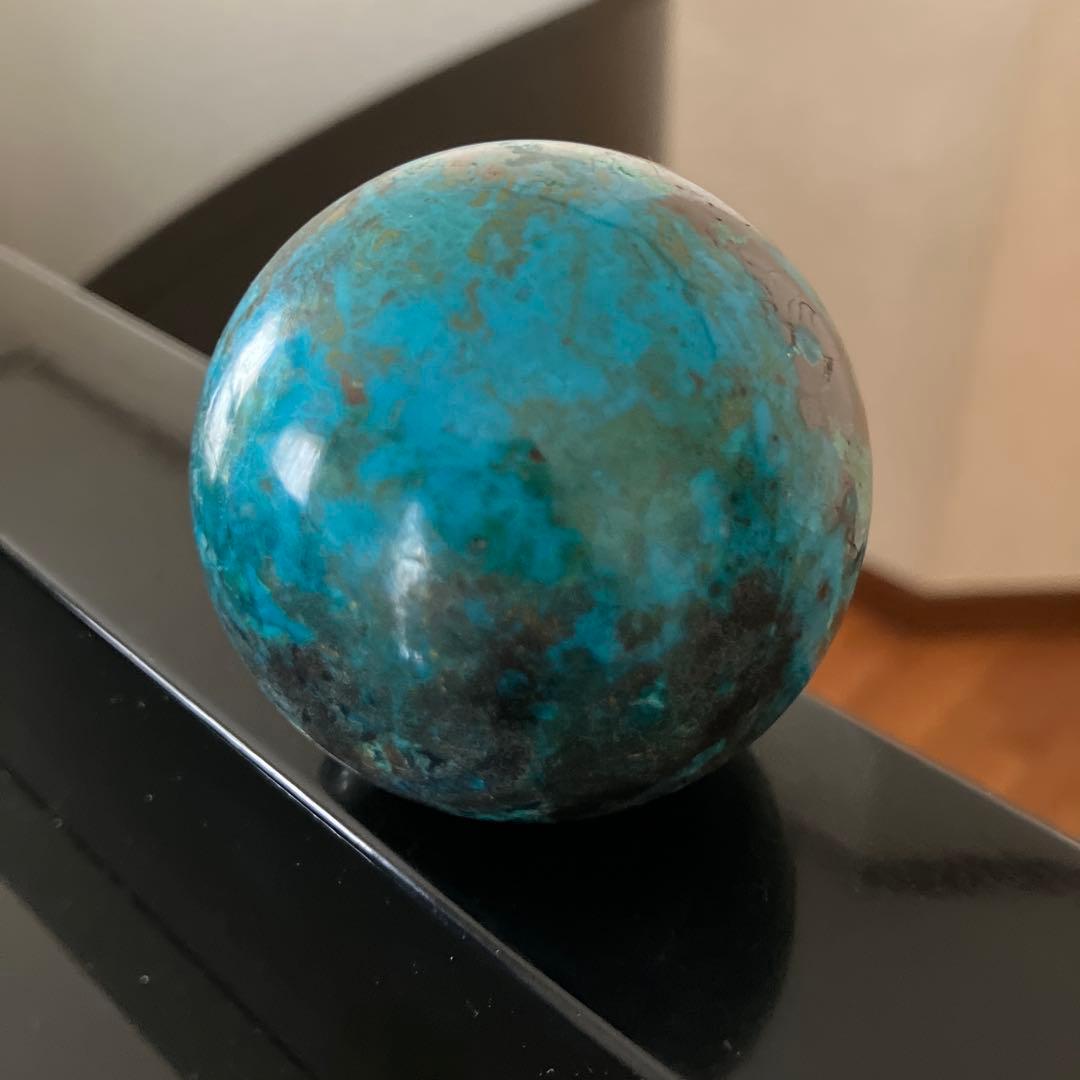美！シャッタカイト　スフィア　天然石置物　E68