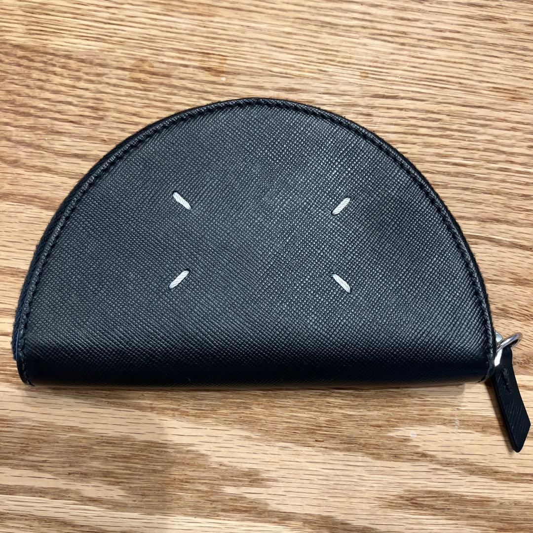 メゾンマルジェラ　ハーフムーン　ポーチ　MICRO HALFMOON POUCH