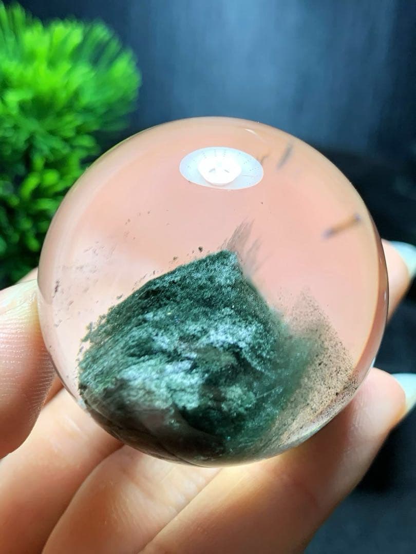 ⭐︎【極上品】天然 グリーン ガーデン クォーツ 置物 40mm 86.3g