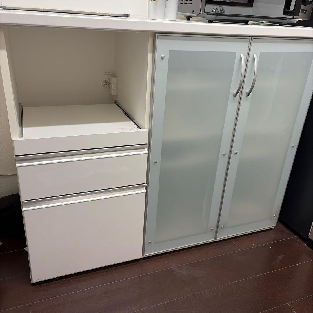 ホワイト ガラス扉 食器棚 引き出し2段