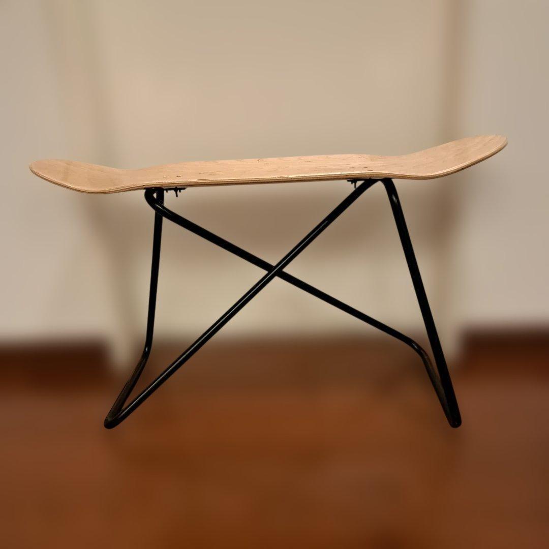 スケボーインテリア机