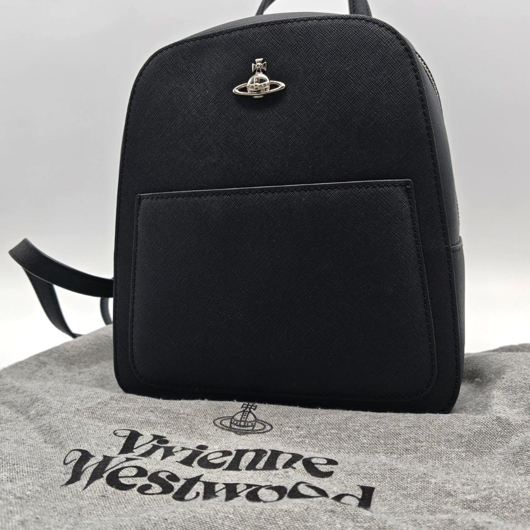 美品 ヴィヴィアンウエストウッド ミニリュック 本革 サフィアーノレザー 黒