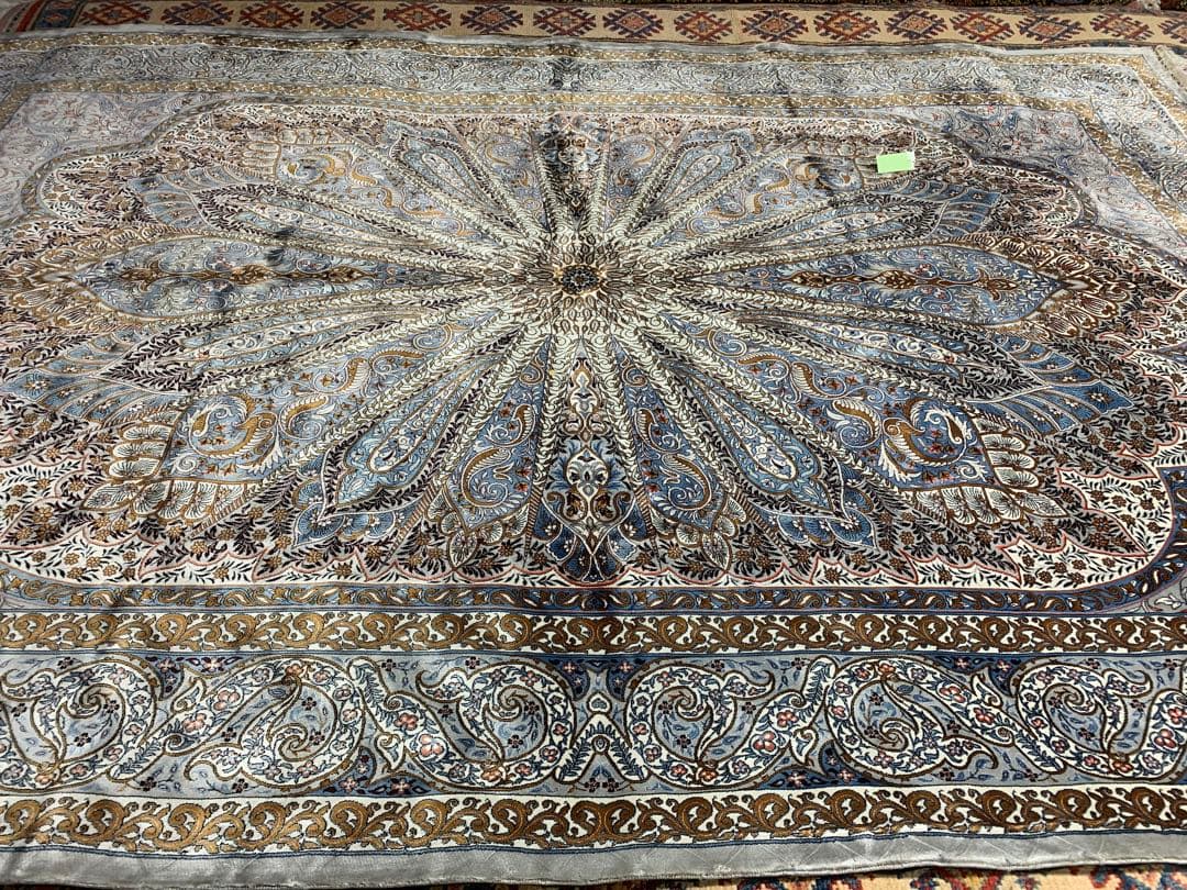 ペルシャ、イラン産シルク 146x224cm ラグ……69pm.