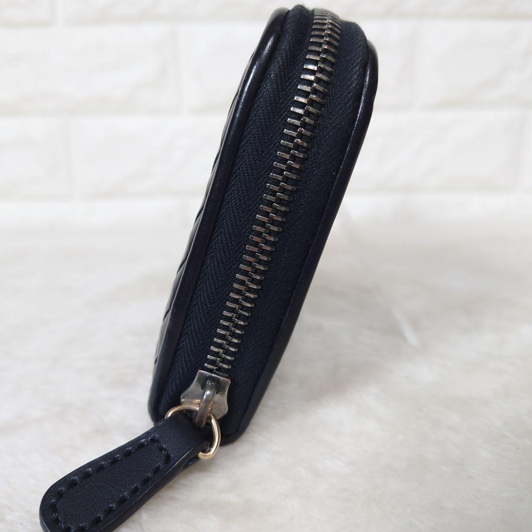 BOTTEGA VENETA イントレチャート 長財布 ラウンドジップ ブラック