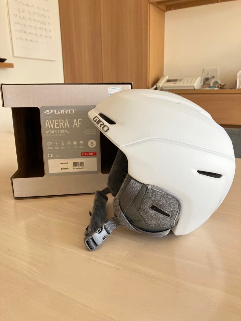 ジロ スキーヘルメットAVERA AF アジアンフィット 白 レディースS