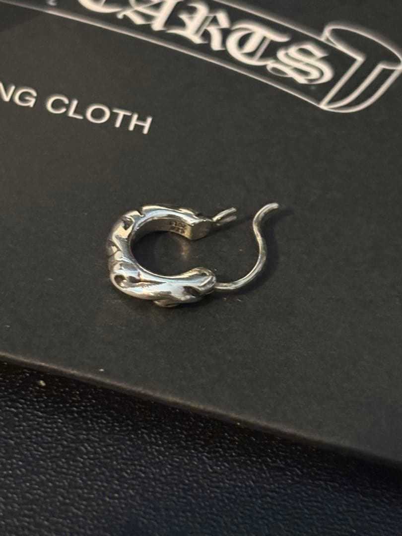 【新品未使用】クロムハーツ　タイニースクロール　フープピアス