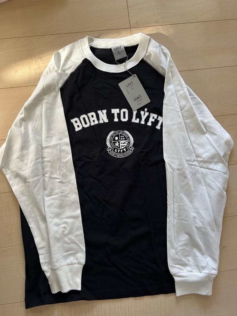 《新品》LYFT ロンT