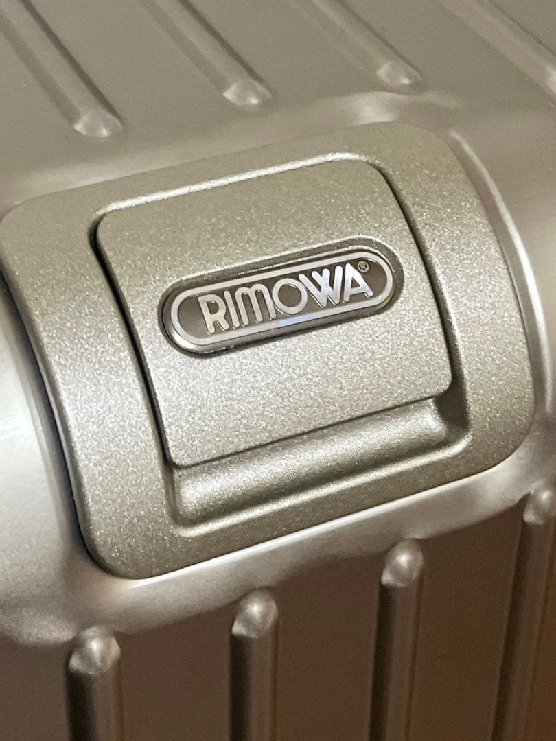 リモワ トパーズ チタニウム 電子タグ924.70.03.5 78L 4輪