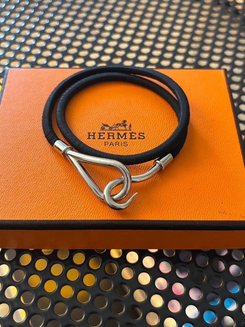 HERMES エルメス 二重巻きブレスレット シルバー黒レザー 本革 チョーカー