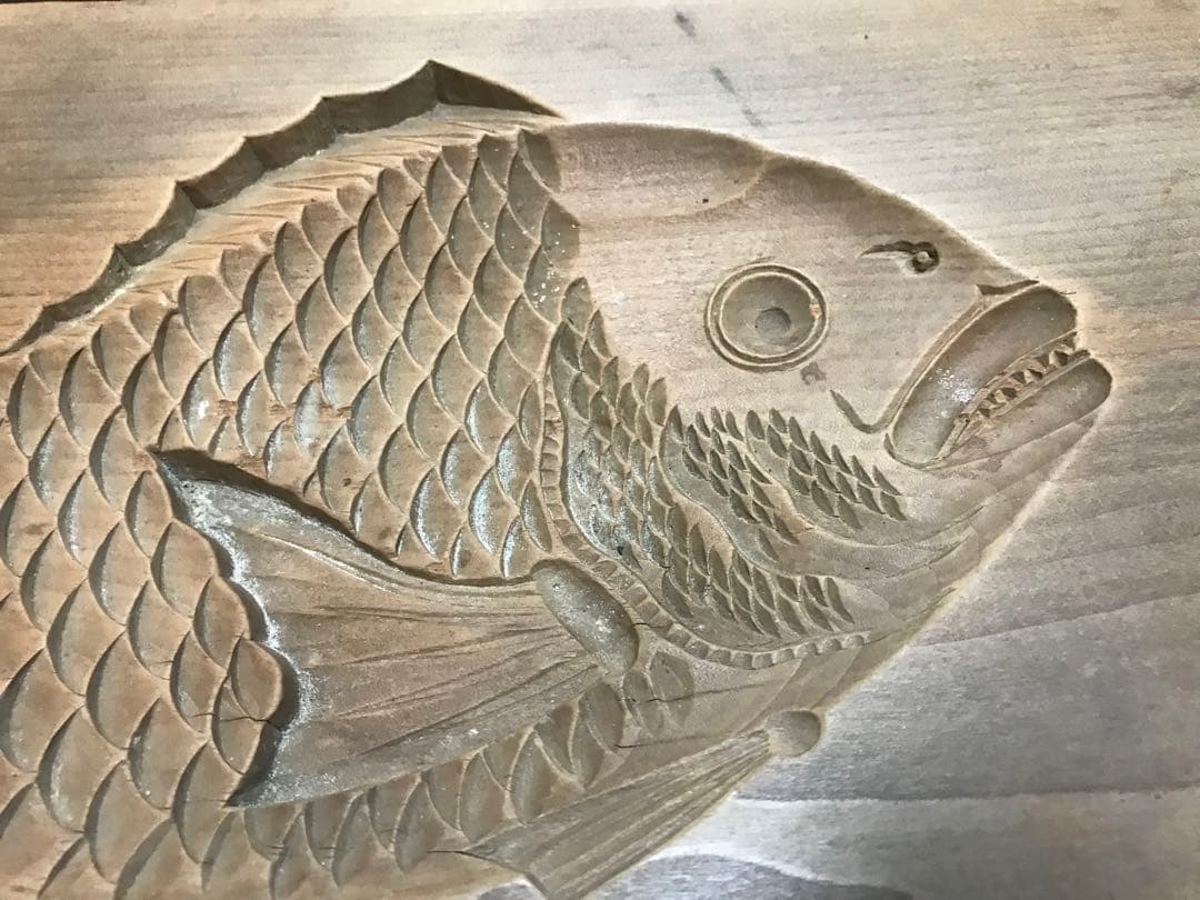 見事な大ぶり鯛菓子型　めでたい骨董