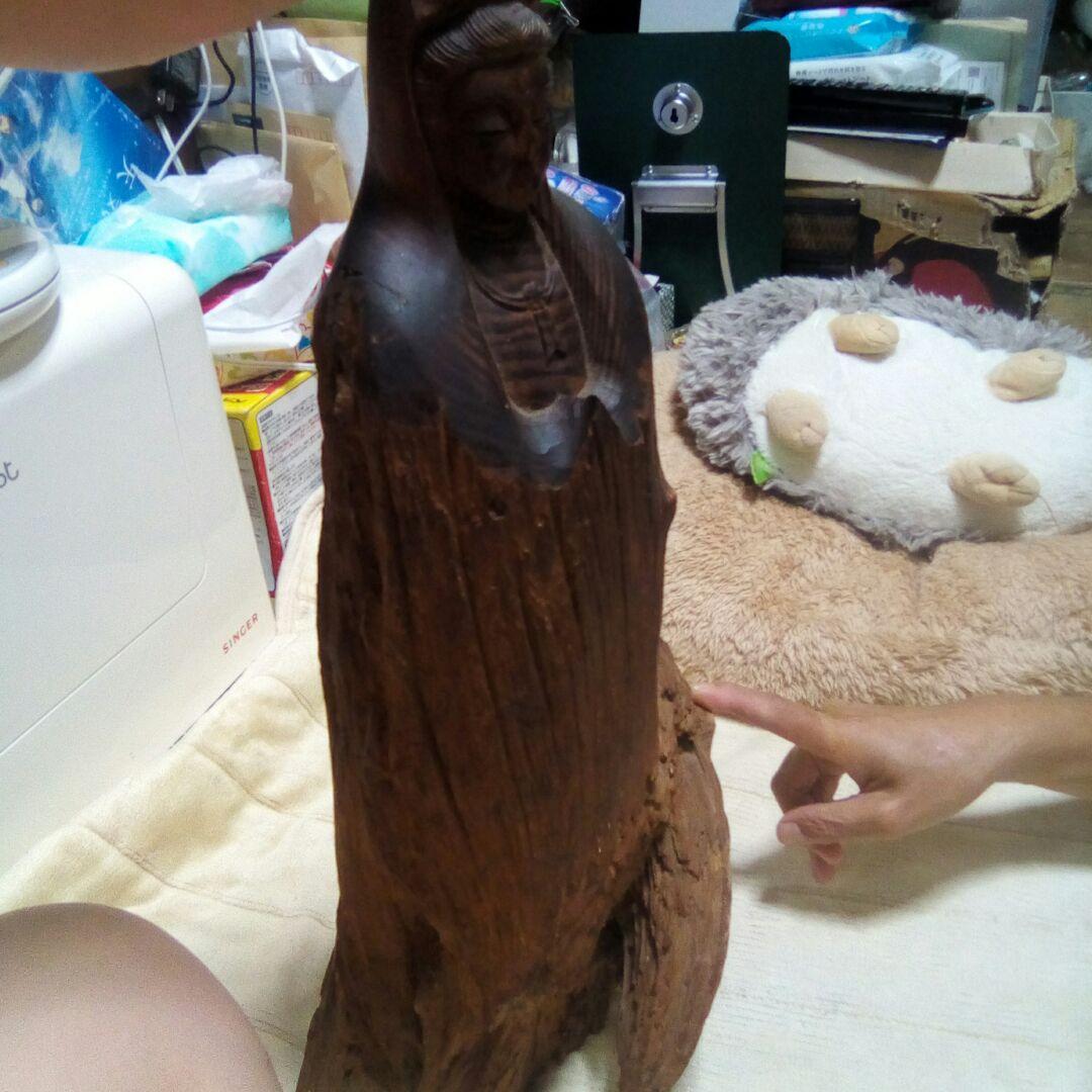 木彫りの仏像