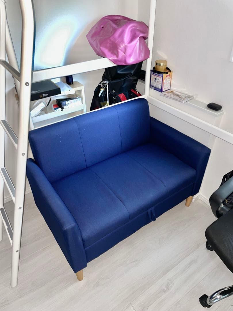 引き取り可能！！新品同様　ネイビー 収納付き 2人掛けソファ　欧米　モダン　ロー