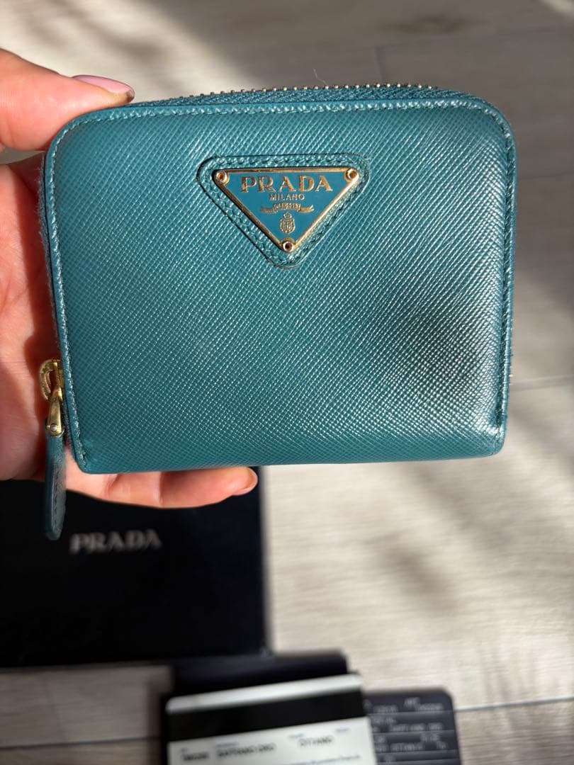 PRADA 二つ折り財布 美品