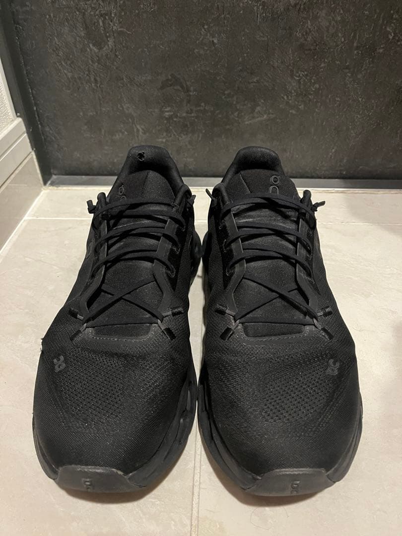 On Cloudtilt オン クラウドティルト BLACK 28