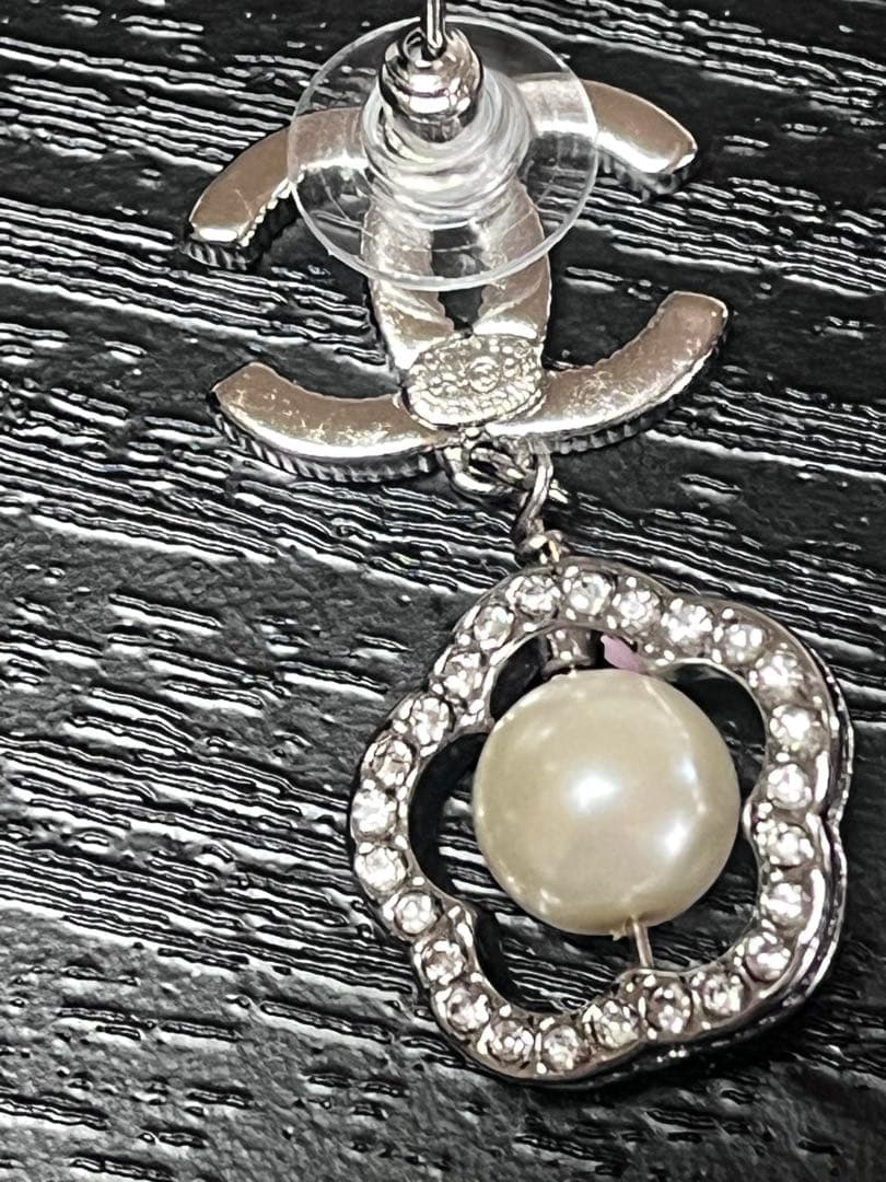 CHANEL パール付きフラワーピアス