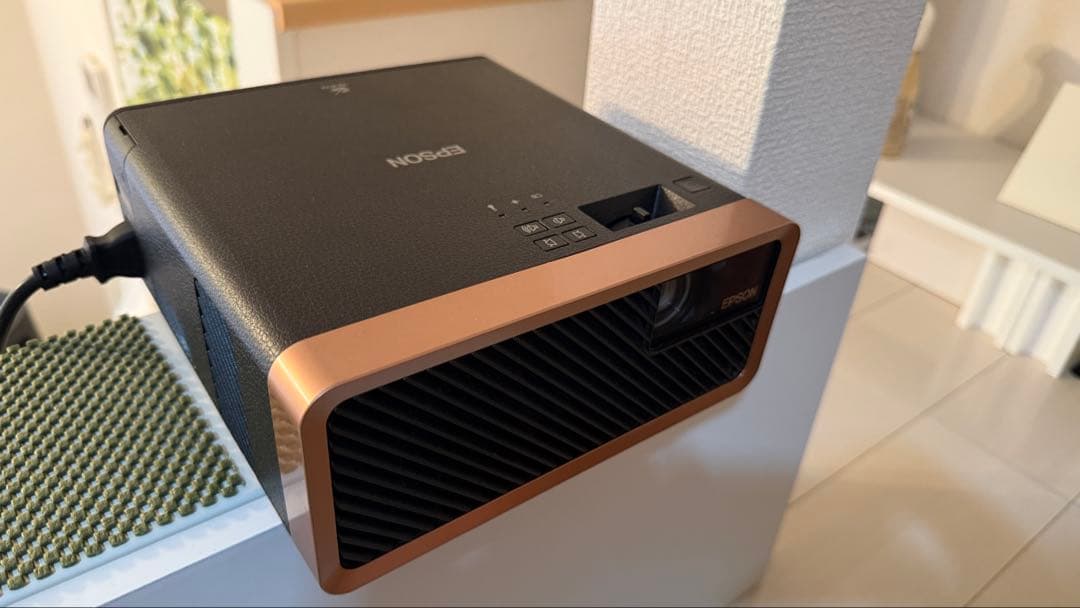 EPSON EF-100BATV プロジェクター Android TV