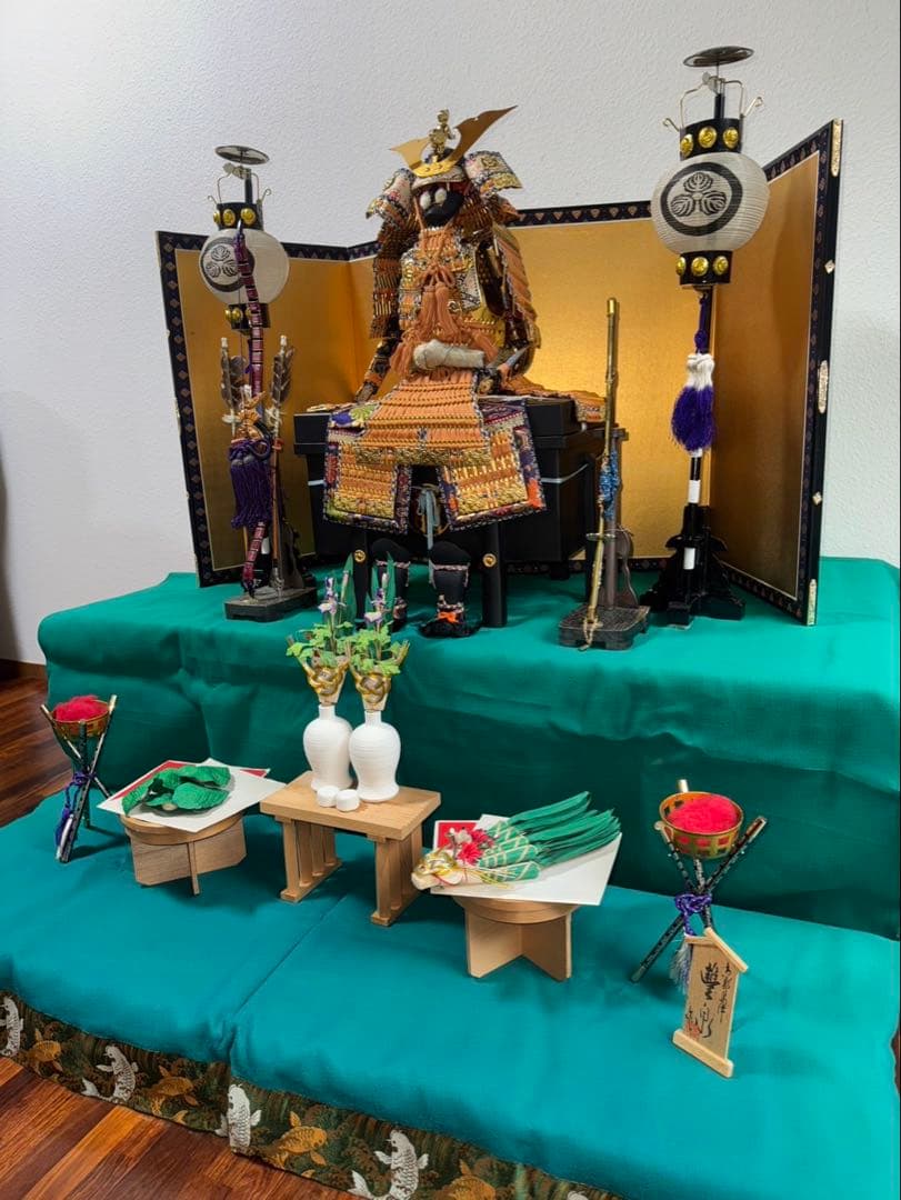 昭和レトロ アンティーク 京都島津【五月人形】豊泉作 金屏風 毛氈付