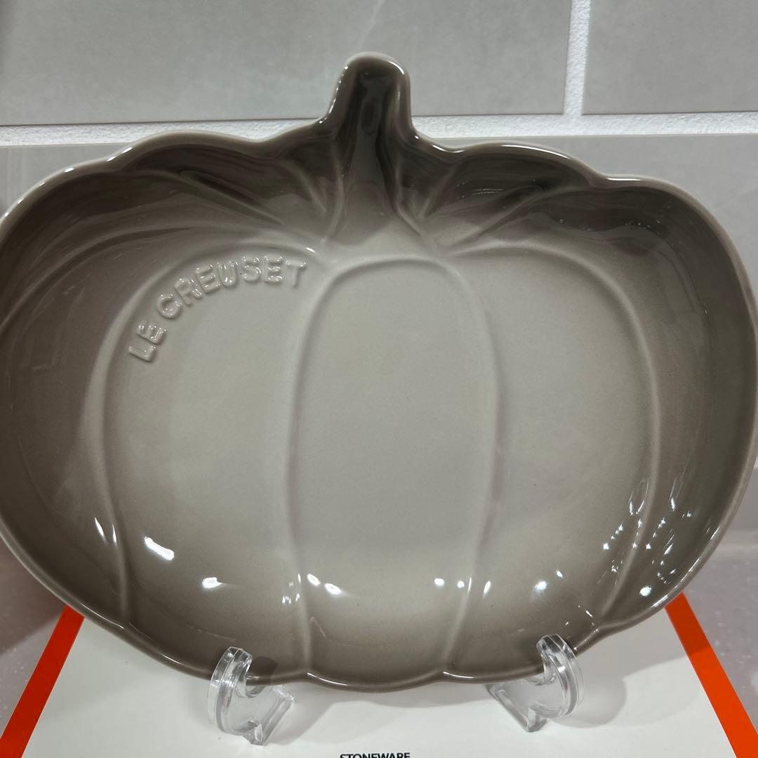 ルクルーゼ　パンプキン　Mサイズ　フィグ　ナツメグ　& スターレリーフ　セット