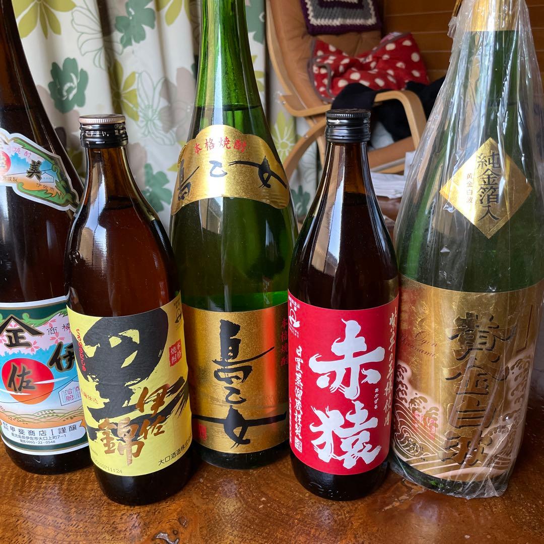 焼酎5本セット。1升ビン3本と5合瓶2本です。