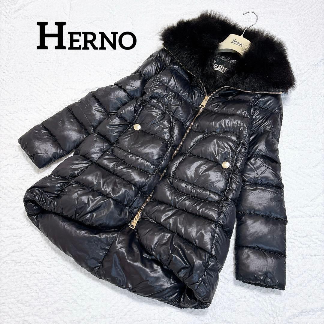 超軽量✨HERNO フォックスファー　ダウンコート　ブラック　黒　金ボタン　ロゴ