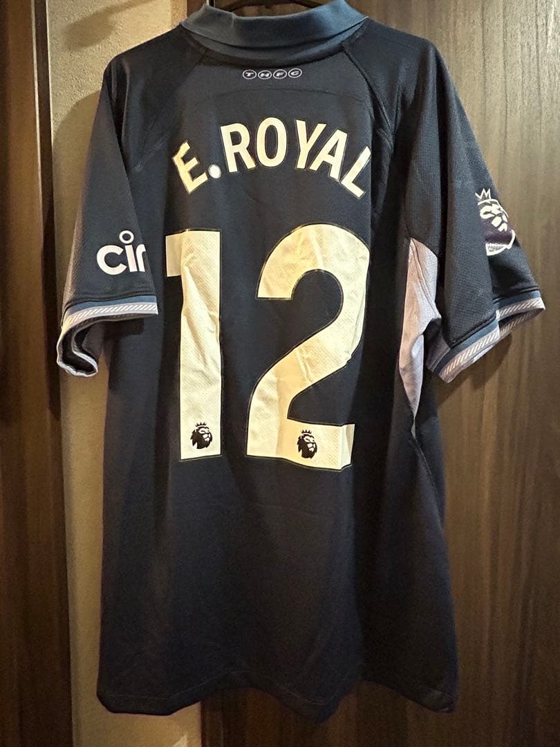 トッテナム　エメルソンロイヤル