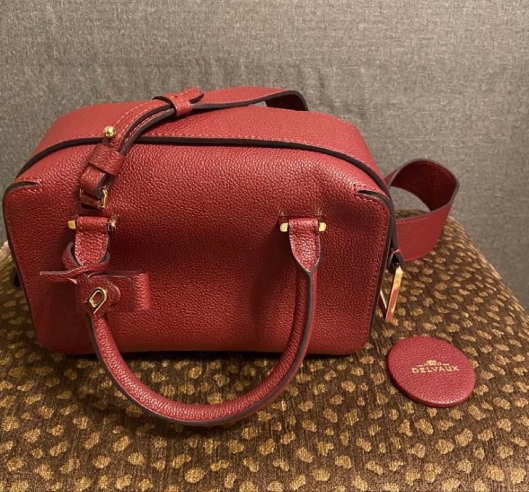 Ｄ字型バックル バーガンディ ボストンバッグ