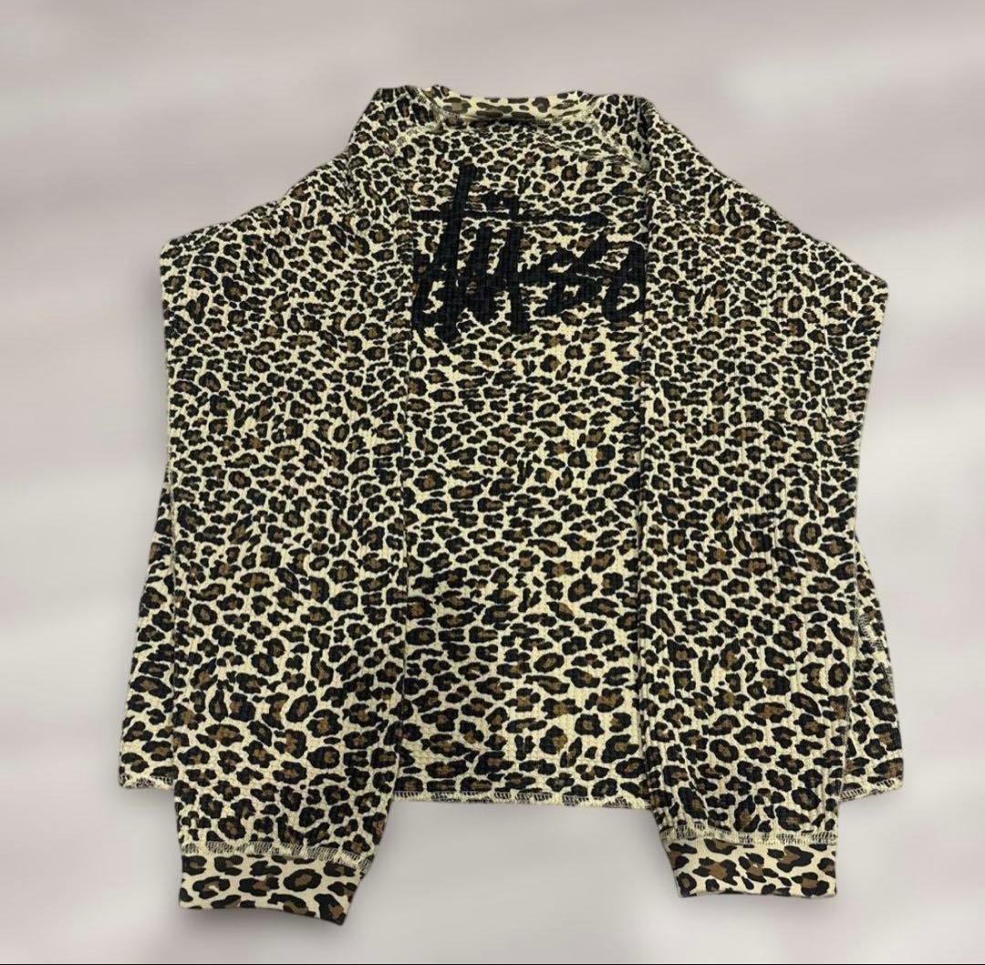 STUSSY レオパード　サーマル