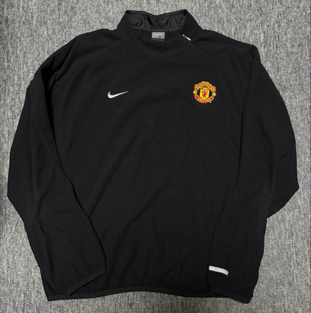 Nike ManchesterUnitedフリース シャツ　マンチェスター　刺繍