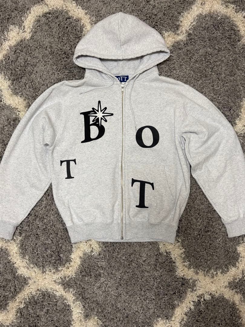 Bott ジップパーカー　Mサイズ