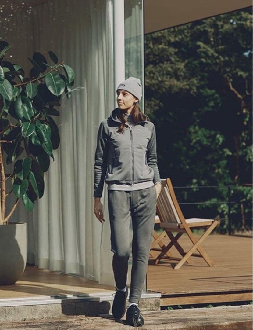 ブリーフィングPOLARTEC ウィンドブロックパーカースリムパンツセットアップ