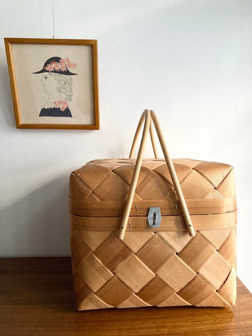 ヴィンテージ　蓋持ち手付きスポーンコリのかご　パイン松バスケット北欧アンティーク