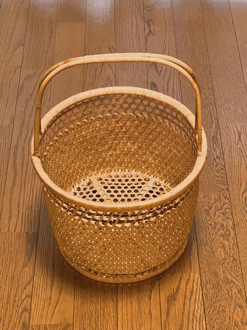 か*ん様 小林ミドリさんご本人作　竹籠