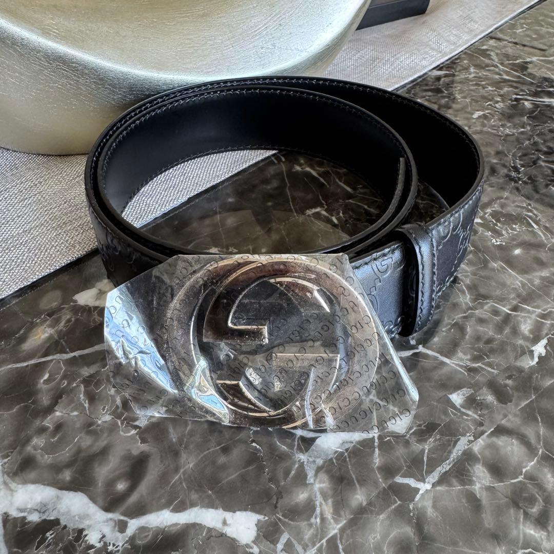 GUCCI インターロッキングGバックル付きメンズベルト
