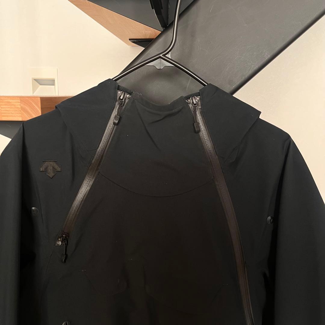 【数時間限定価格】DESCENTE GORE-TEX フーディージャケット