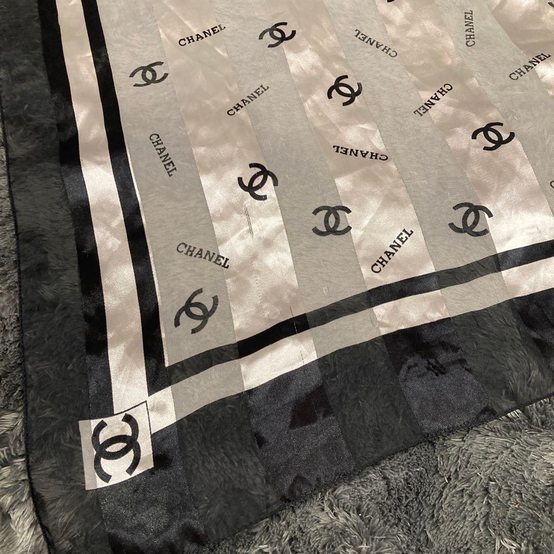 CHANEL ロゴスカーフ 100✖︎100