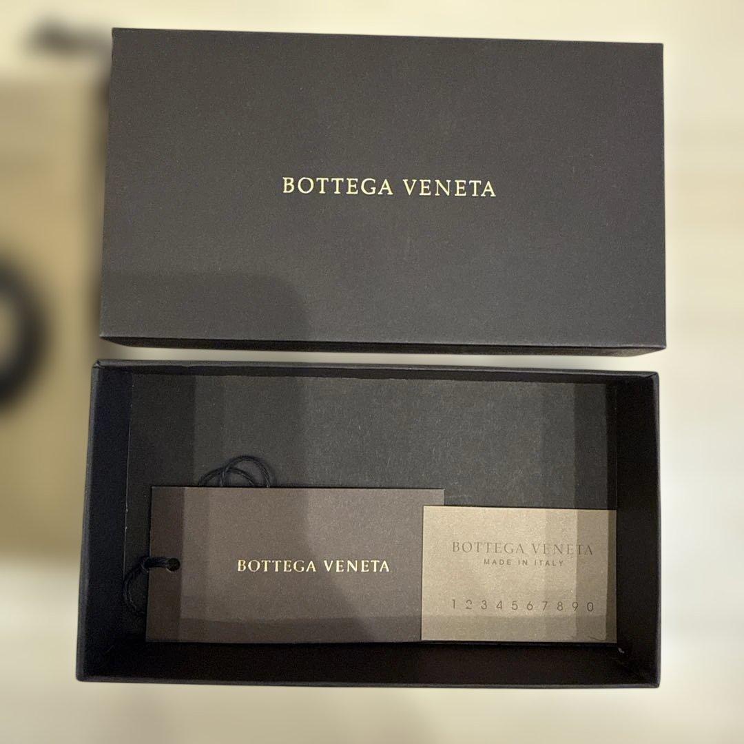 Bottega Veneta ブラックレザーブレスレット 箱有り