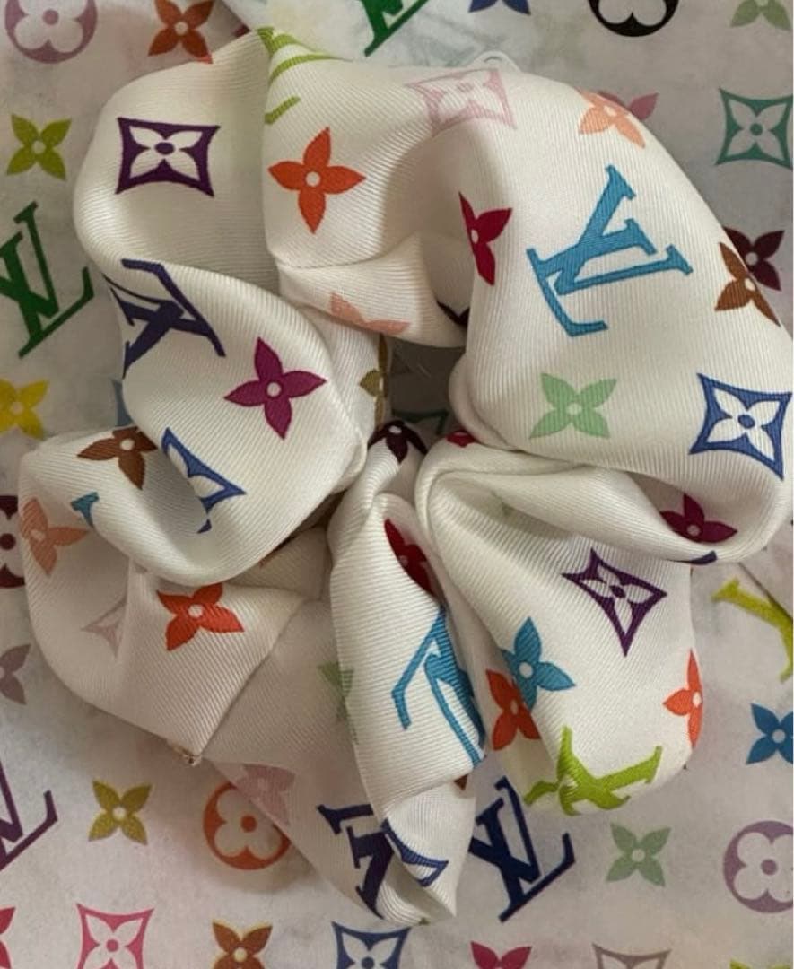 ルイヴィトン　村上隆 LV × TM シュシュ・モノグラム マルチカラー　新品