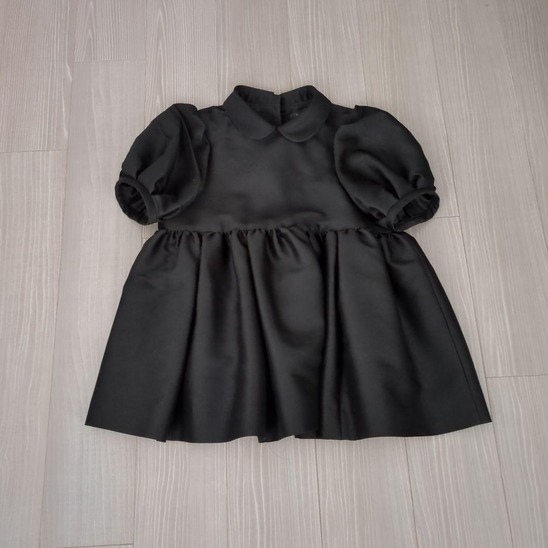 大人気　keina rita 半袖トップス 黒　パフスリーブ　フレア　ブラック
