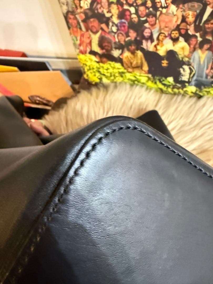 LEATHER SHOULDER BAG MADE BY AETA オーラリー